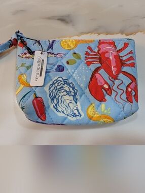 Vera Bradley Essential Zip Wristlet Seafood Boil